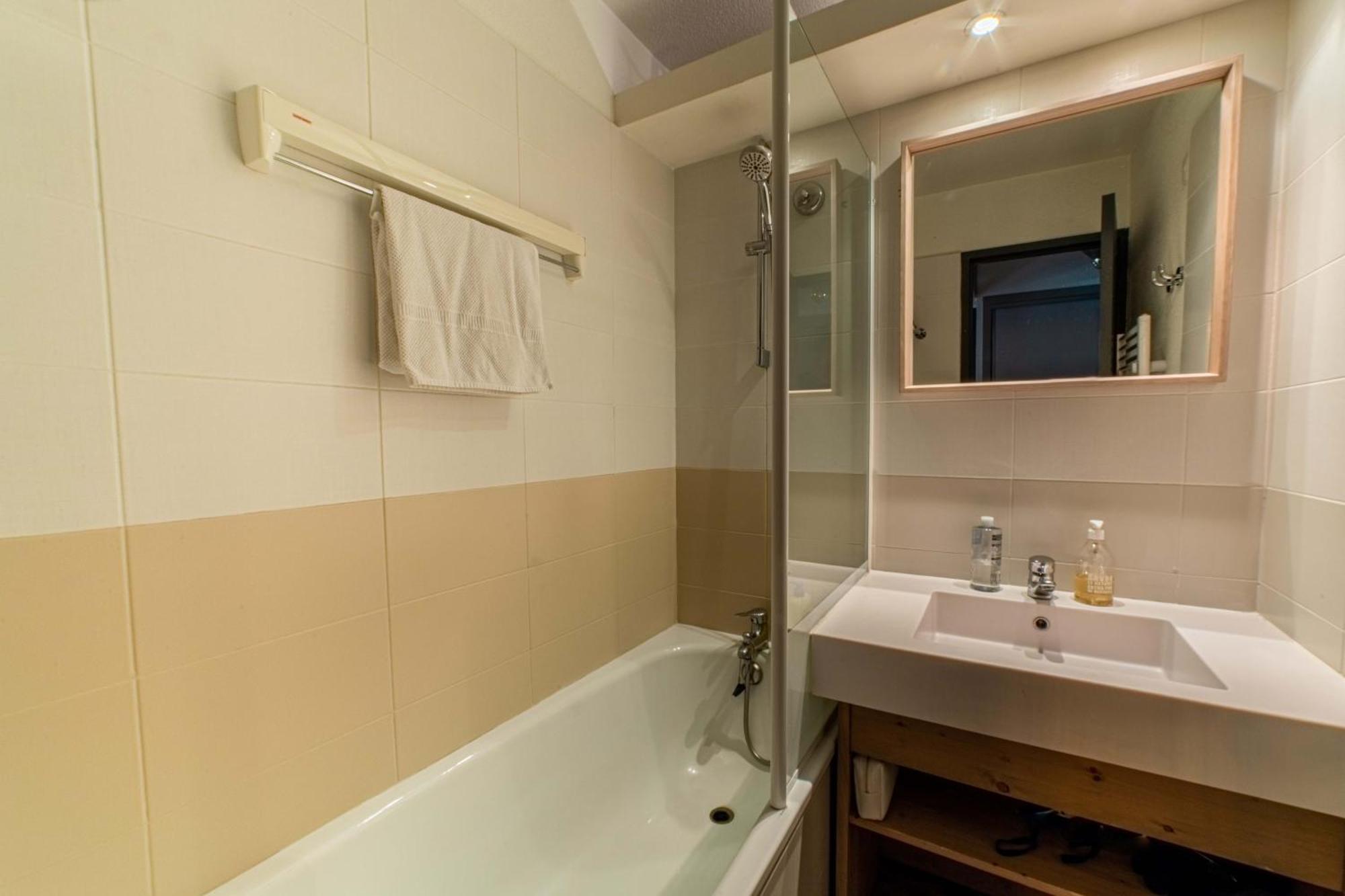 Courchevel Au Pied Des Pistes, La Tania Apartment Luaran gambar