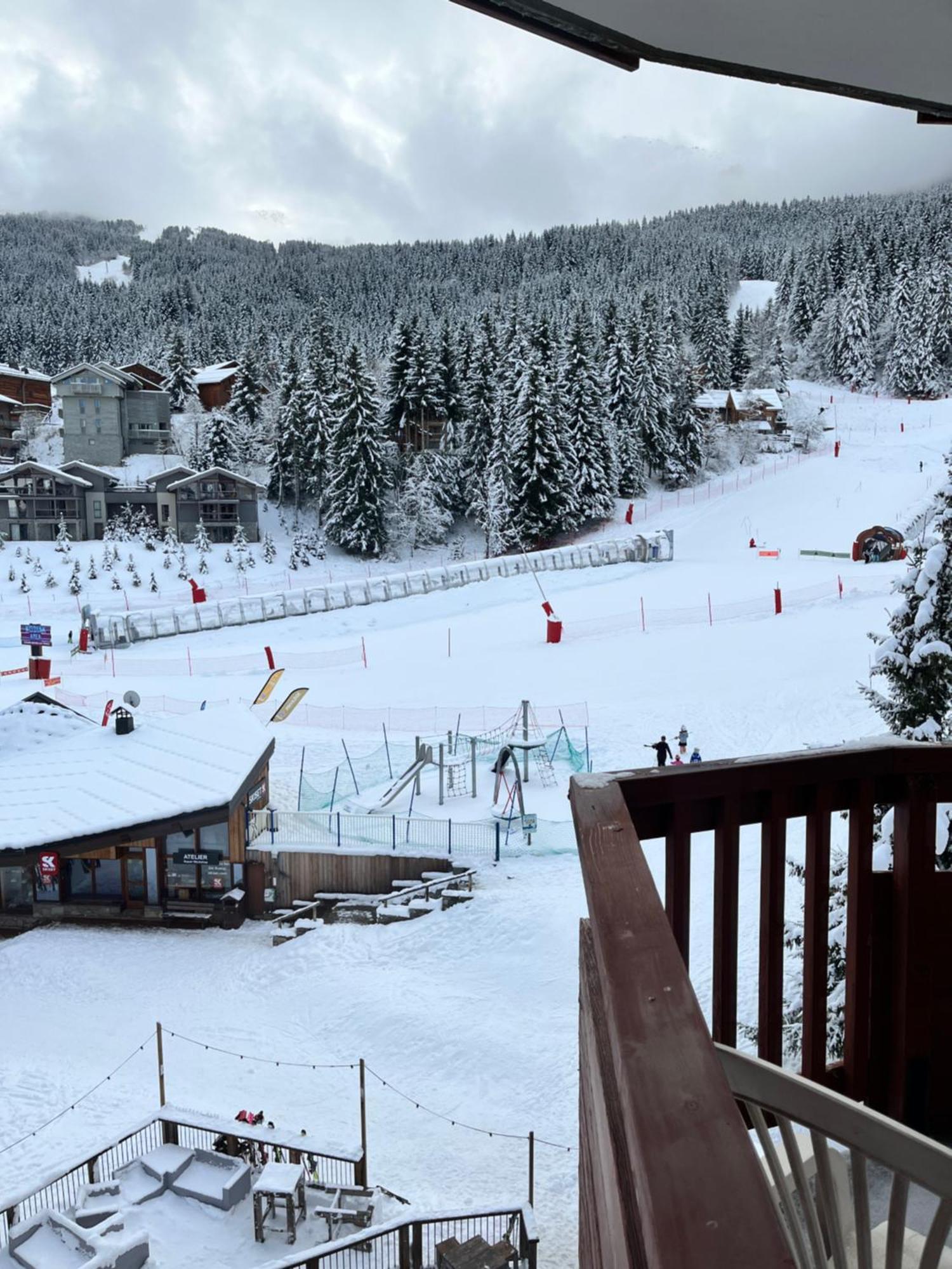 Courchevel Au Pied Des Pistes, La Tania Apartment Luaran gambar